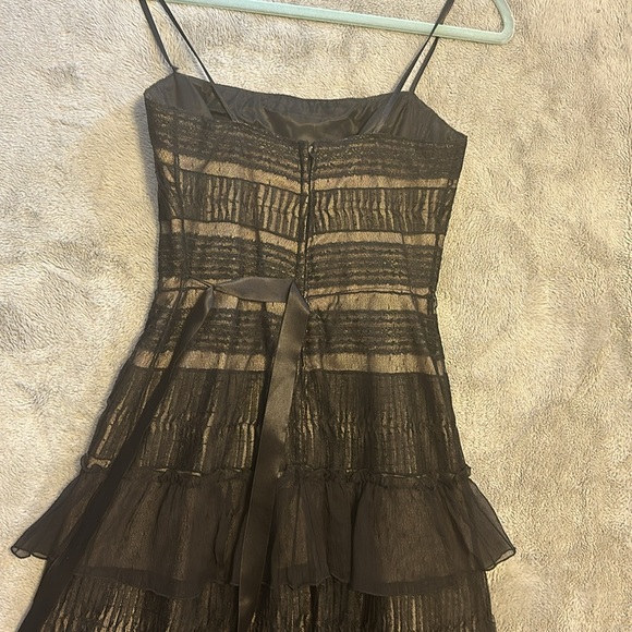 Dress - Picture 4 of 6